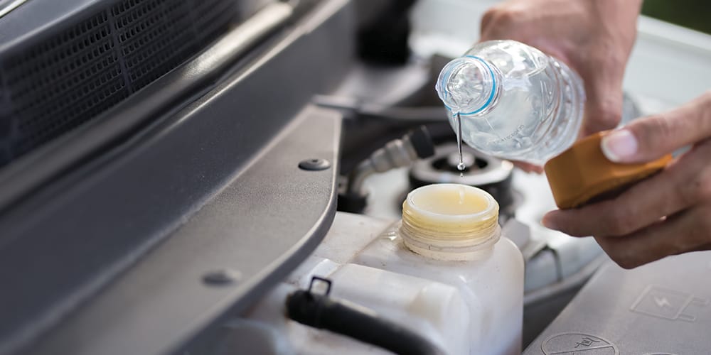 ¿Qué Pasa Si Le Echo Agua En Vez De Refrigerante?