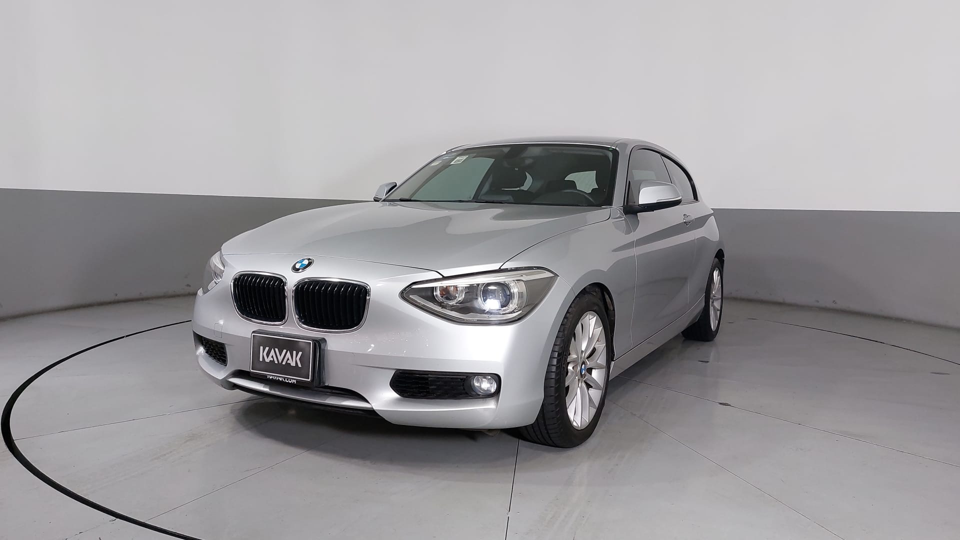 Descubre el BMW X6 M 2015: la combinación perfecta entre elegancia y potencia