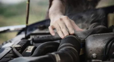 Sobrecalentamiento del motor: causas, síntomas y qué hacer