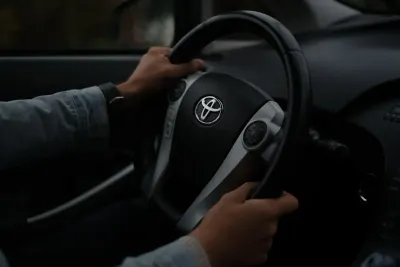 Testigos Toyota Aygo X 2022: Guia Completa de Significado y Soluciones
