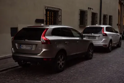 Testigos Volvo XC60 2023 cuadro instrumentos Sensus