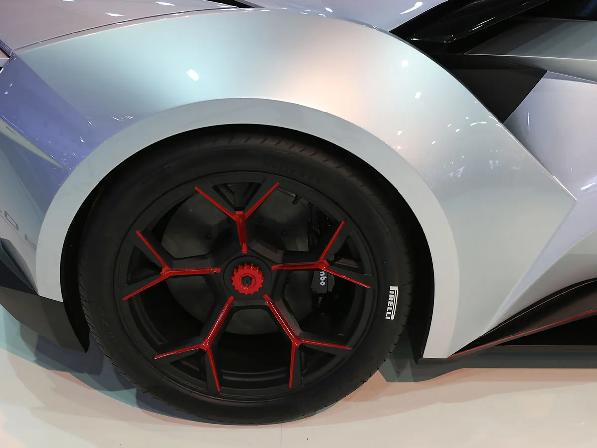 Diseño del Fenyr SuperSport