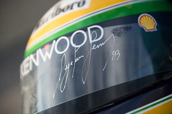 CJ Wilson de Los Angeles Angels y su pasión por Ayrton Senna: una historia de inspiración y determinación