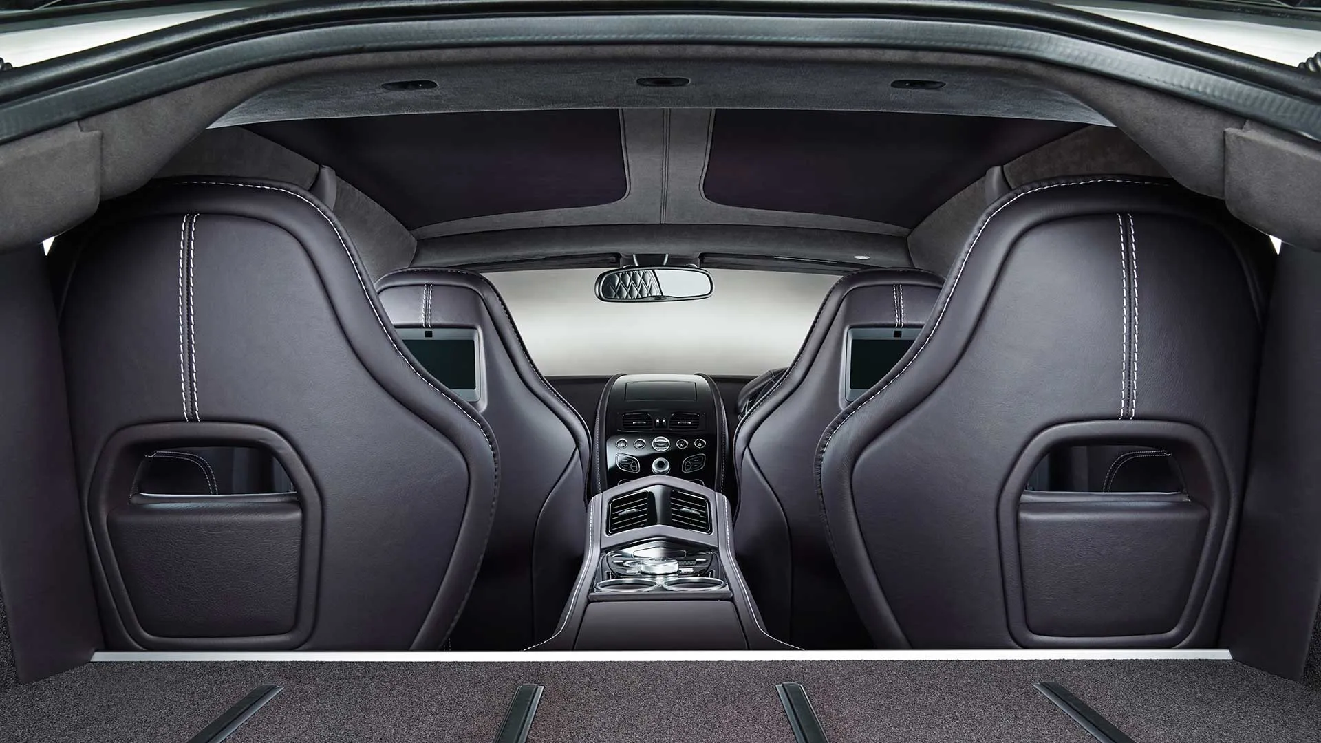 aston_martin_rapide_s_18.jpg