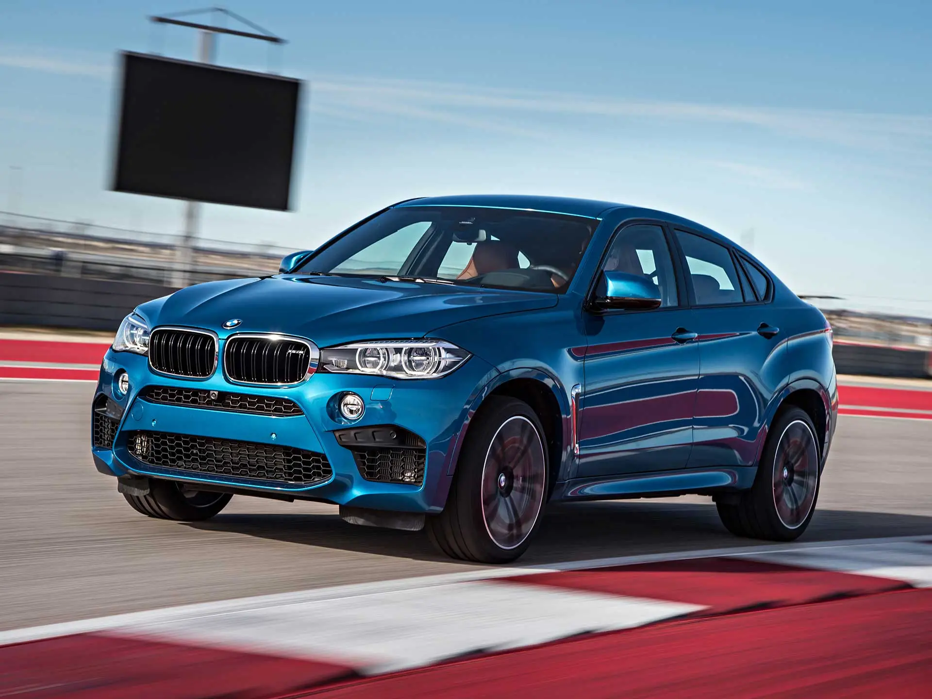 BMW X6 M en la pista
