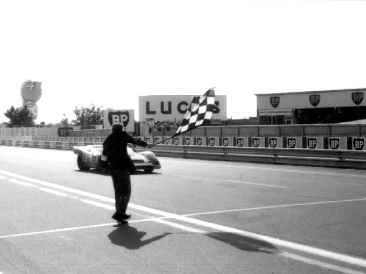 Arte 2 de Chad McQueen
