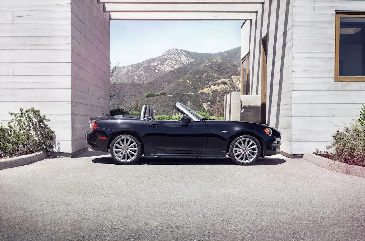 Descubre las increíbles prestaciones del Fiat 124 Spider, el roadster italiano con turbocompresor