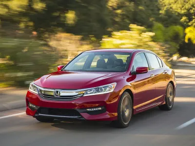 Los mejores coches nuevos para conductores altos