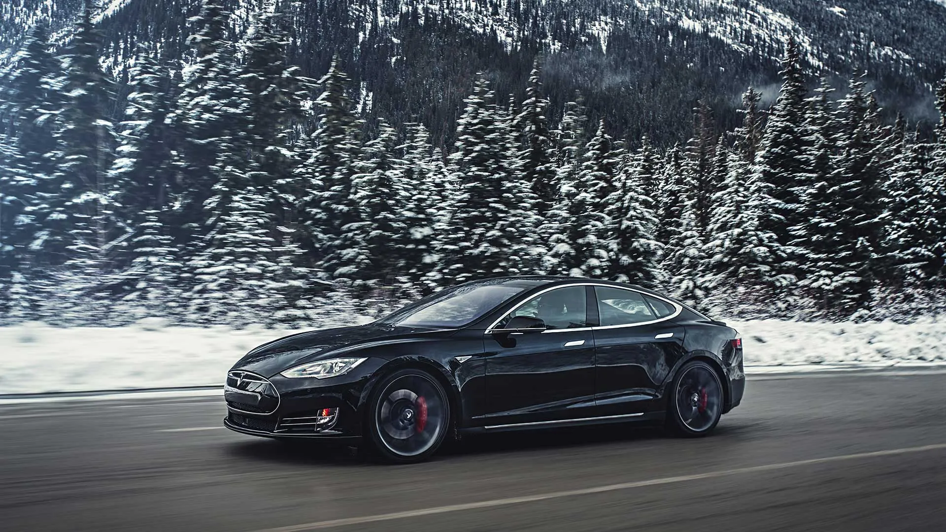 Tesla Model S P90D: el eléctrico que rompe esquemas y sorprende por su forma de acelerar