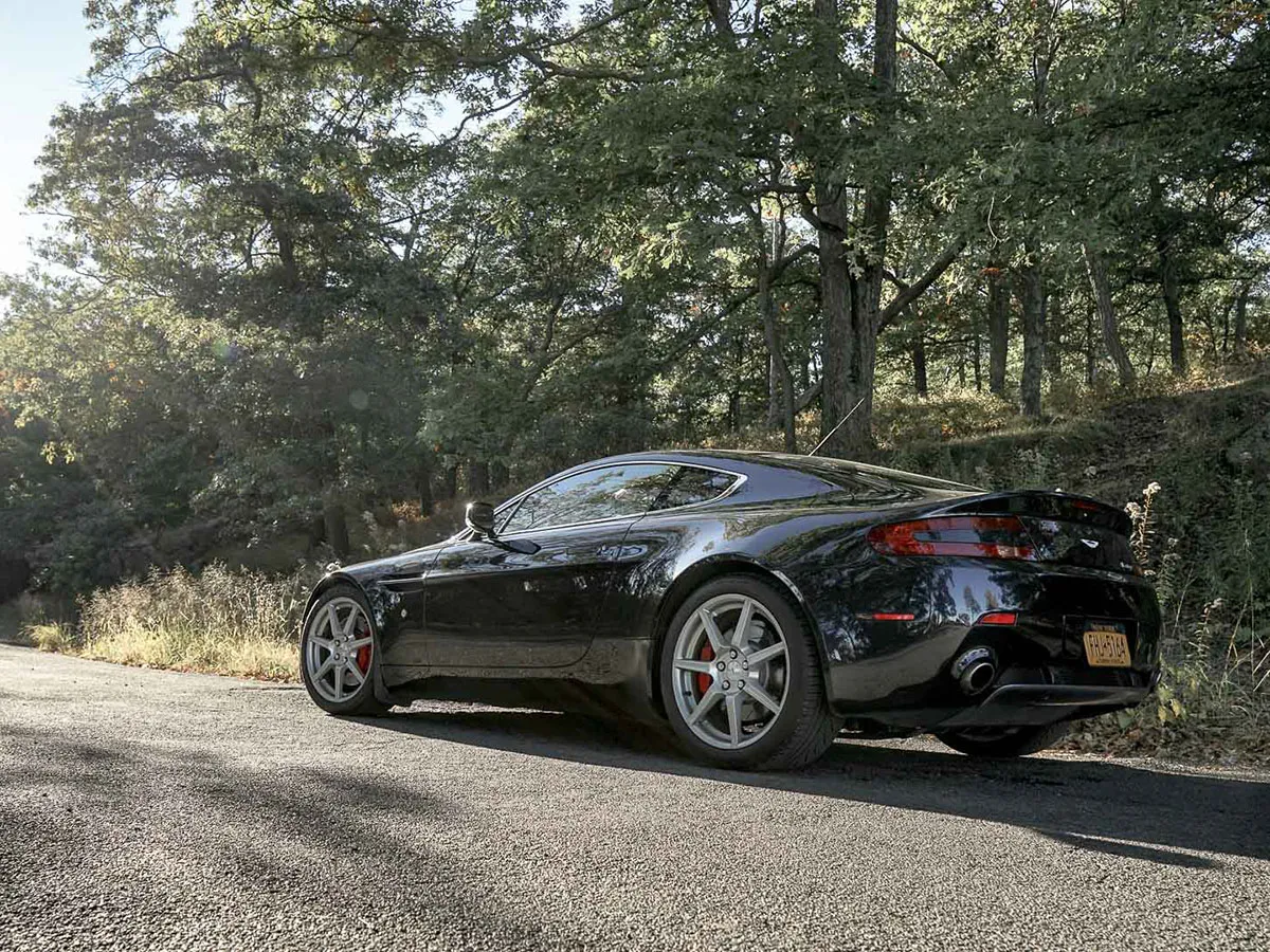 Aston Martin V8 Vantage