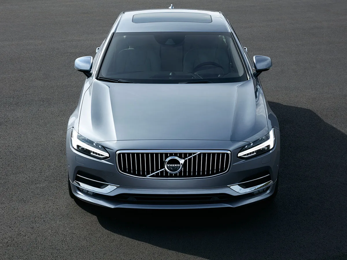 Descubre las razones por las que el sedán Volvo S90 es una elección clave para los amantes de la elegancia y la innovación