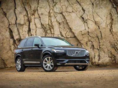 Descubre por qué el Volvo XC90 es el epítome de la seguridad y el estilo en la carretera