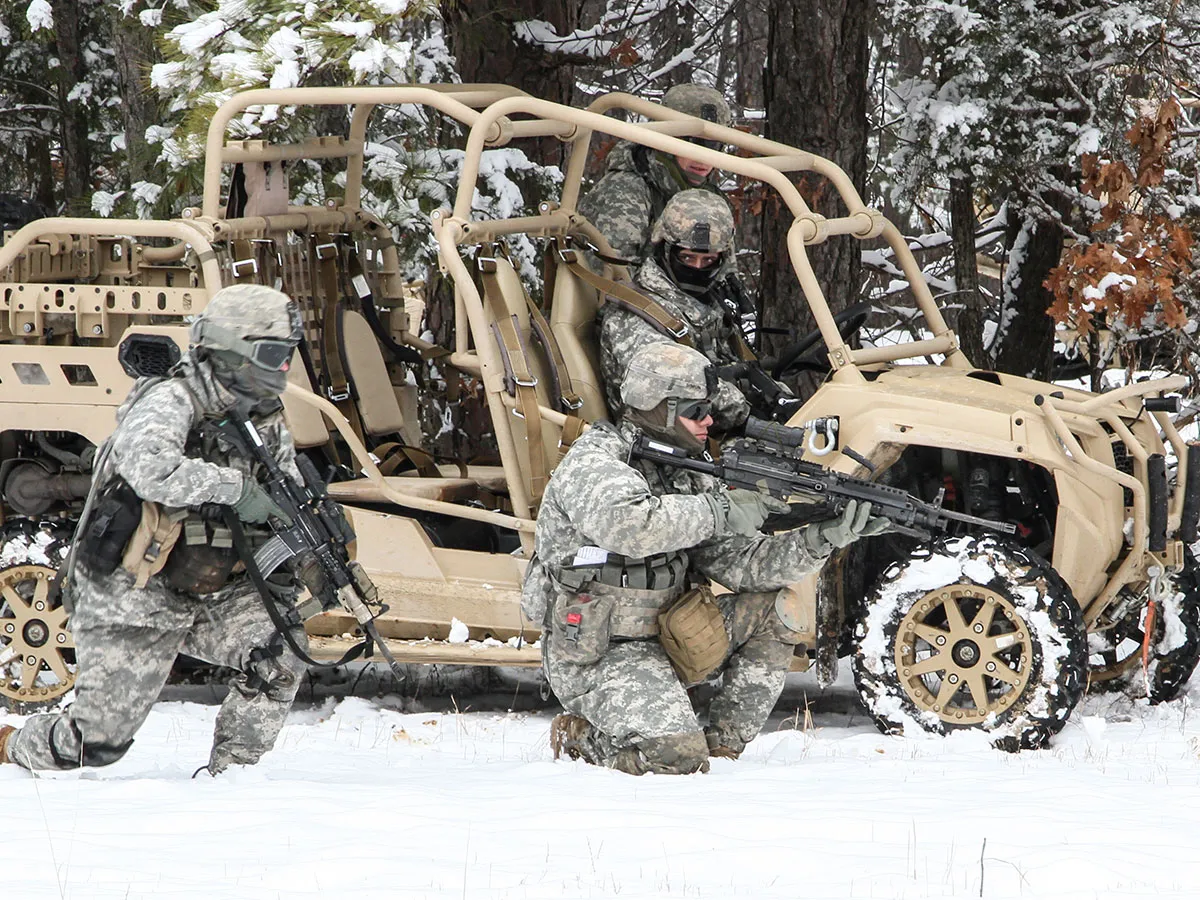 Descubre los 12 impresionantes vehículos militares que desafiarán al invierno