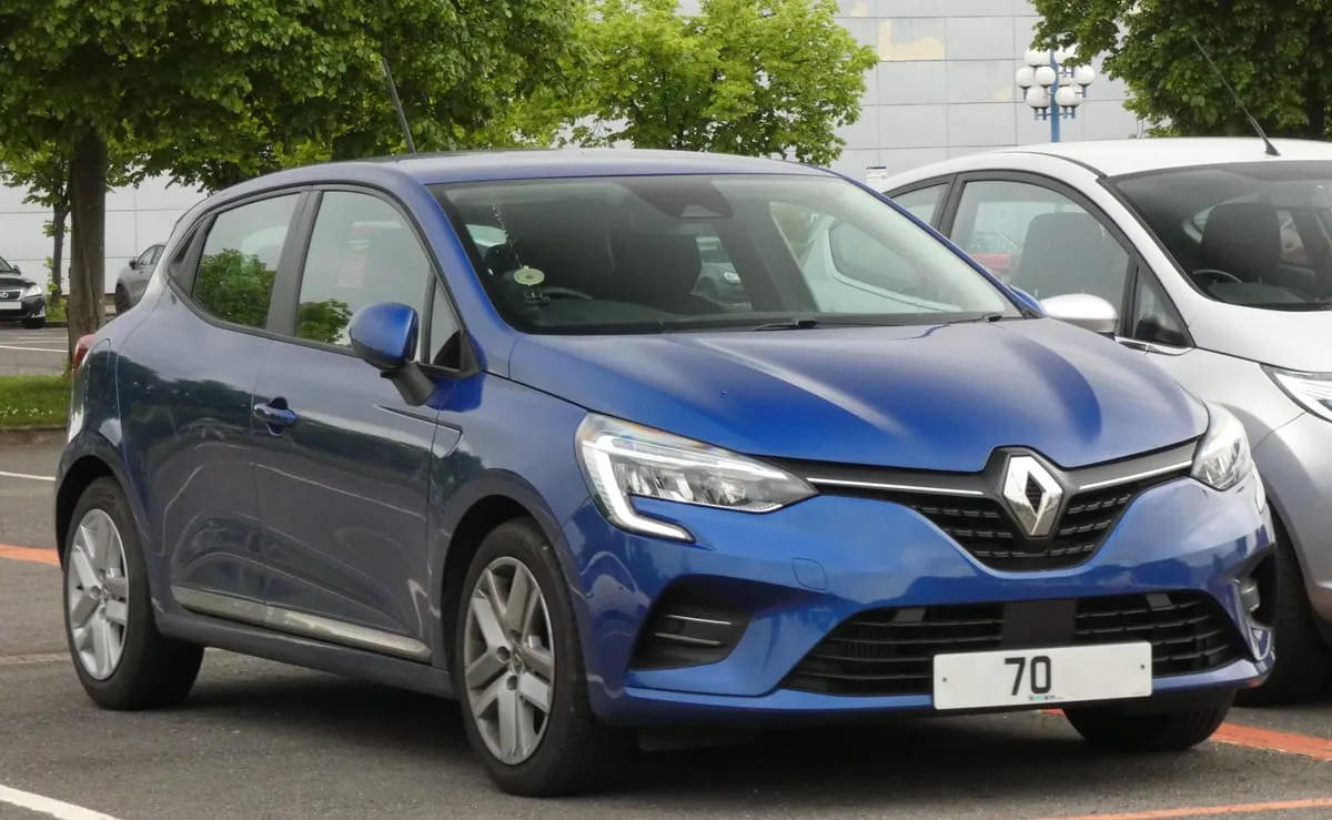Renault Clio 5 2020 exterior frontal azul hierro TCe 100